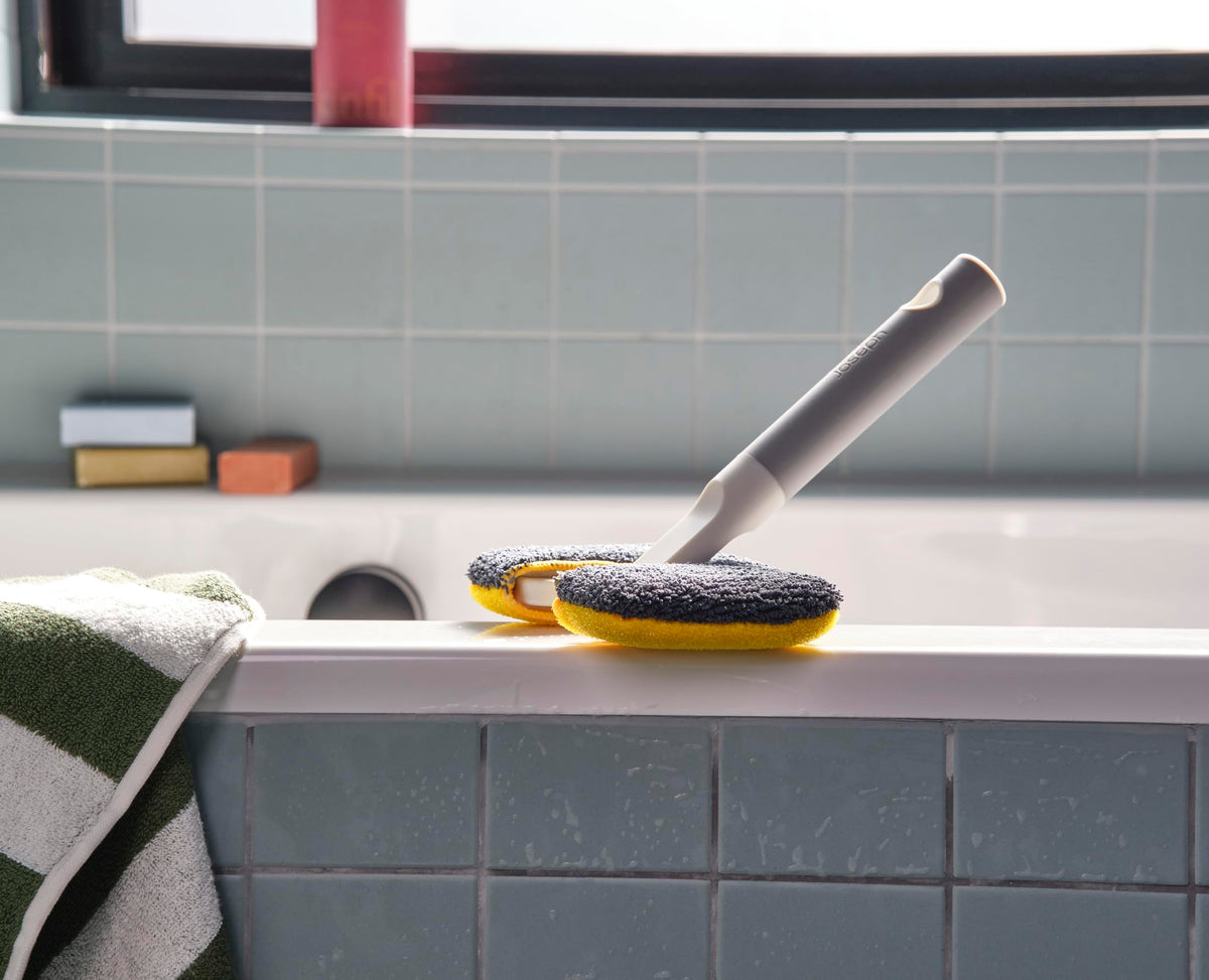Joseph Joseph CleanTech 2-in-1 Bathroom Scrubber - Microfibre & Scourer Pads | Soft-Grip Handle | Light Stone 3