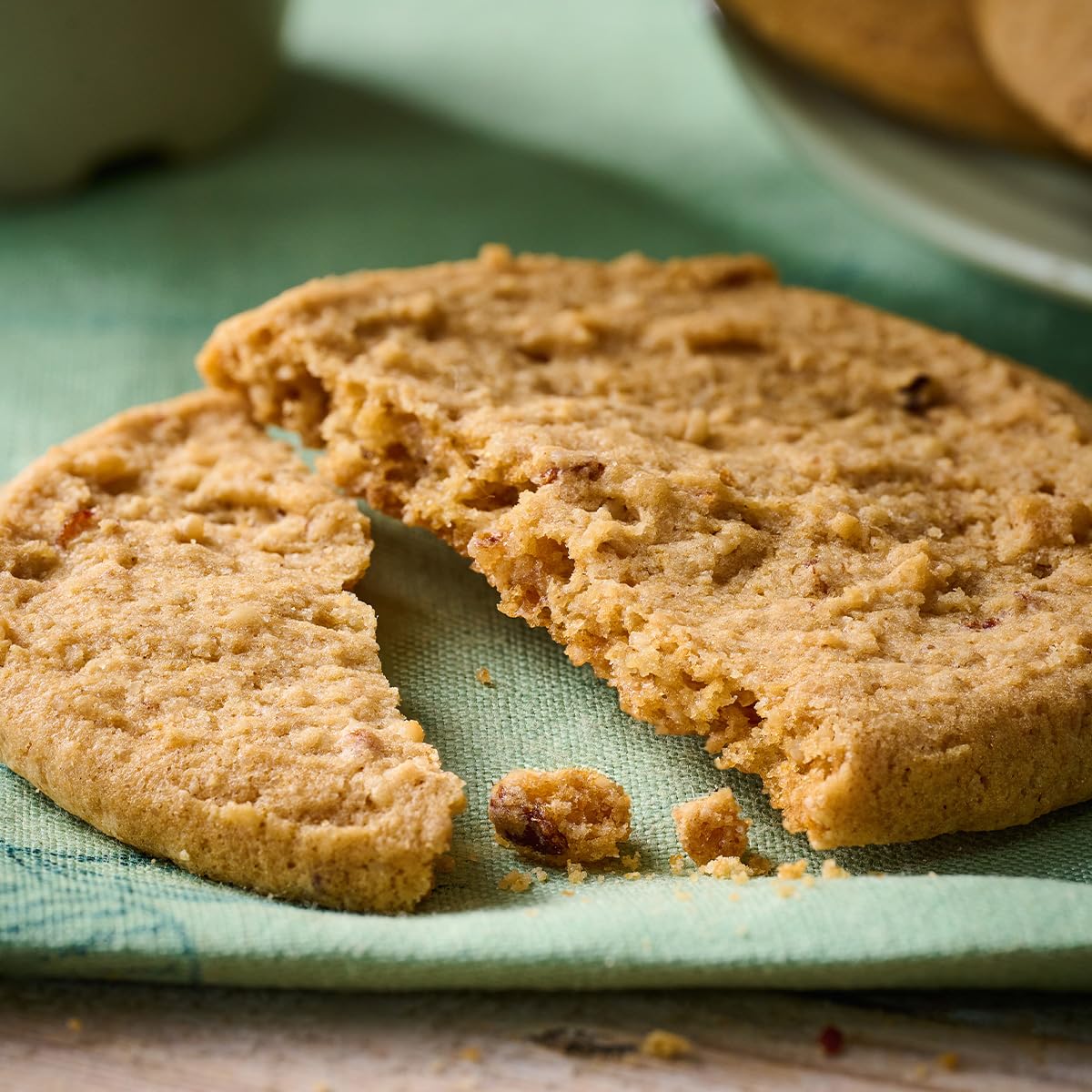 Lottie Shaw's Oatmeal & Raisin Biscuits - Vegan, Great Taste Award Winner | 180g 4