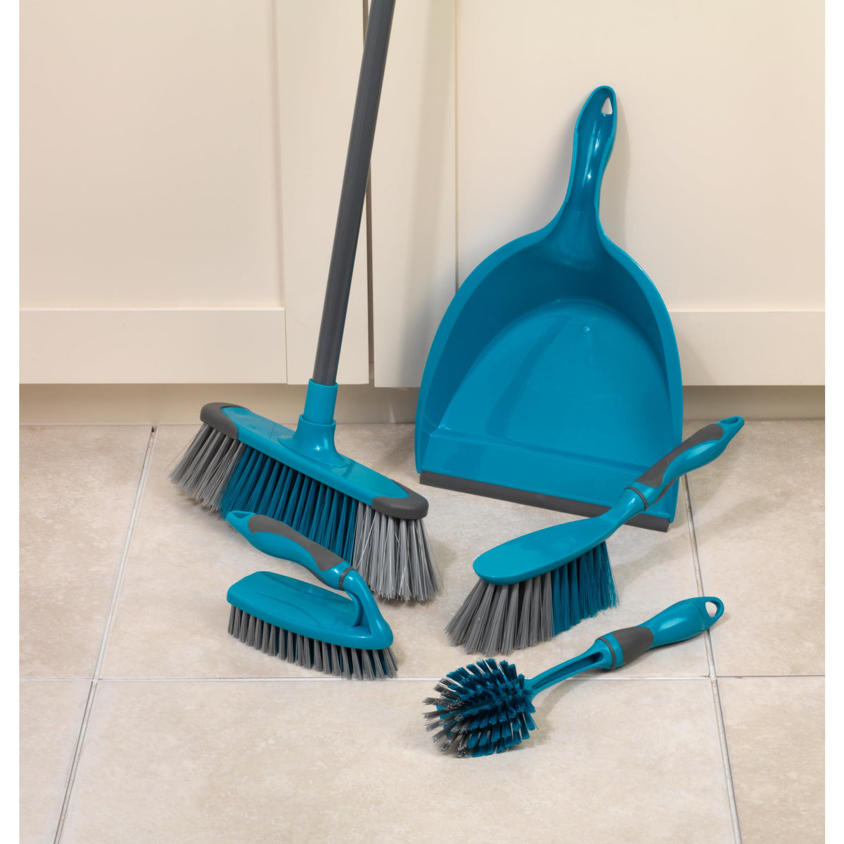 Beldray 5 Piece Cleaning Set with Broom, Dustpan & Brush, Scrub Brush & Dish Brush - Turquoise 4