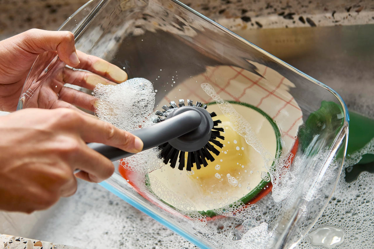 Joseph Joseph SinkTech Dish Brush with Stainless-Steel Storage Stand - Graphite | Integrated Pan Scraper | Replaceable Head 7