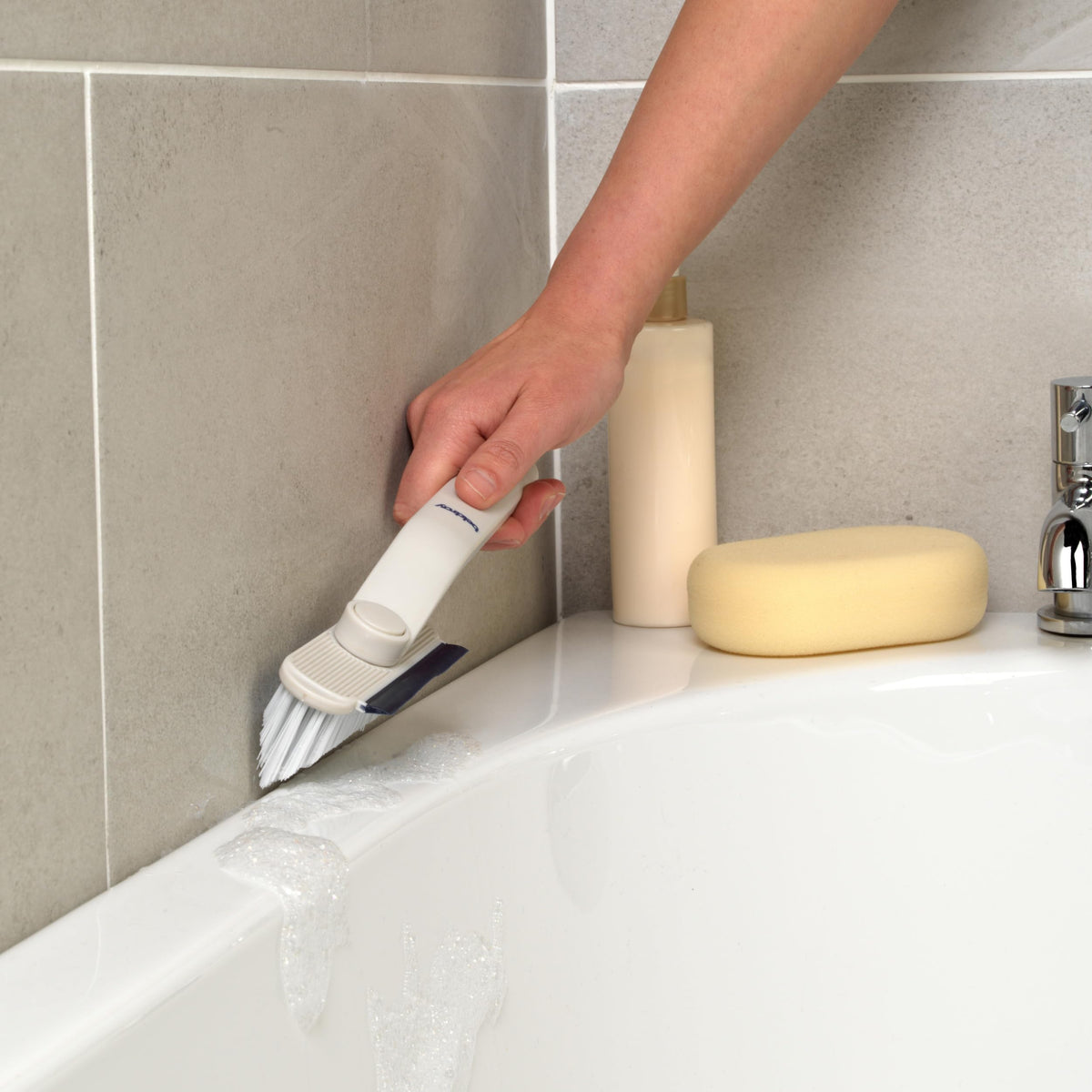 Beldray 4-in-1 Bathroom Cleaning Tool - 360° Rotating Head, V-Shaped Bristles, Scraper & Tweezers | Grey 3